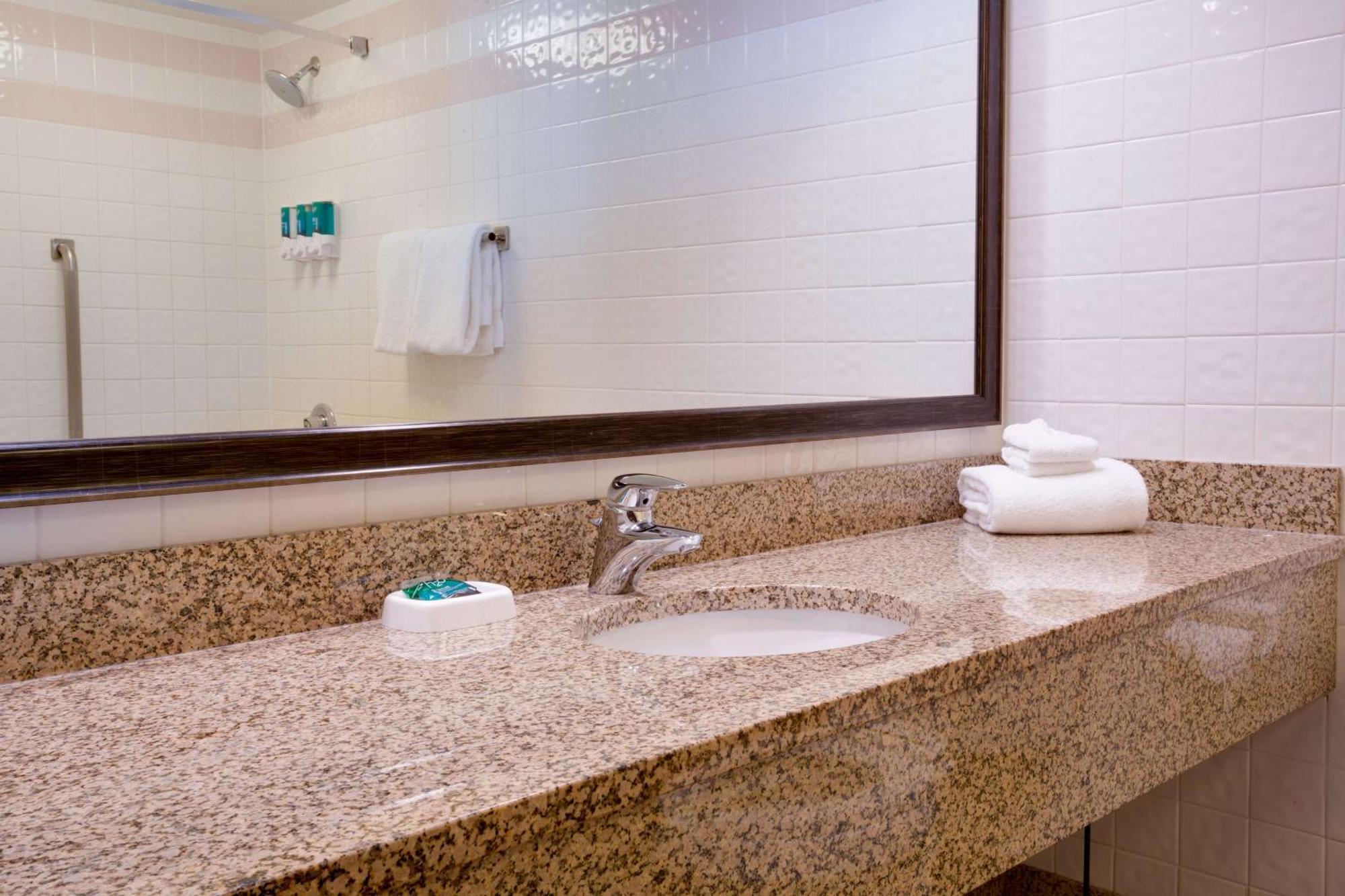 Pear Tree Inn St Louis Convention Center เซนต์ลูอิส ภายนอก รูปภาพ